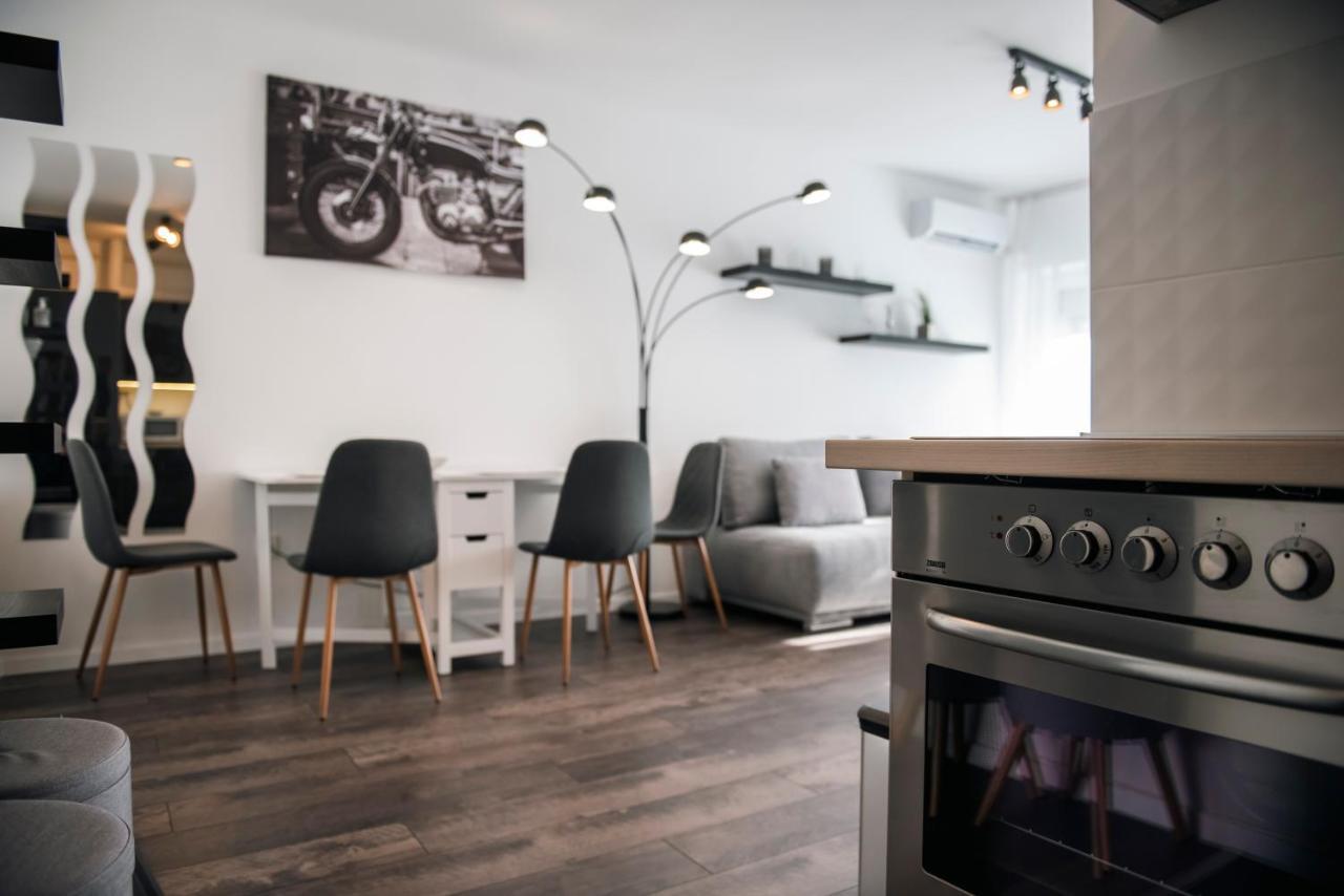 Apartamento Anavrin apartman- csendes lakás a belváros közepén Pécs Exterior foto