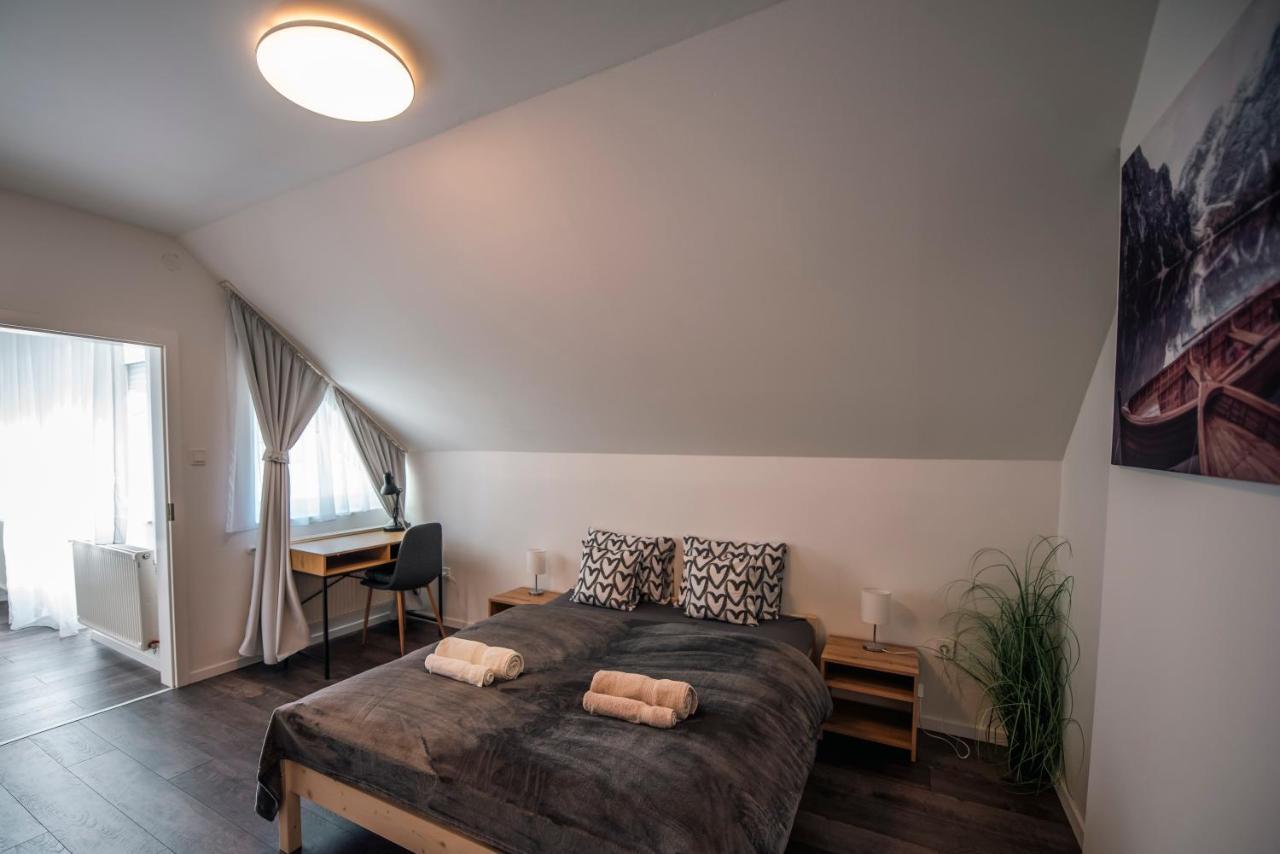 Apartamento Anavrin apartman- csendes lakás a belváros közepén Pécs Exterior foto