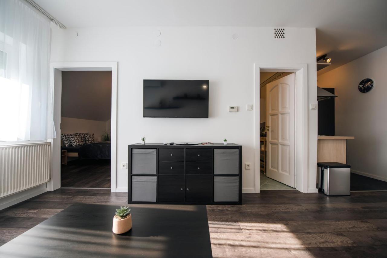 Apartamento Anavrin apartman- csendes lakás a belváros közepén Pécs Exterior foto