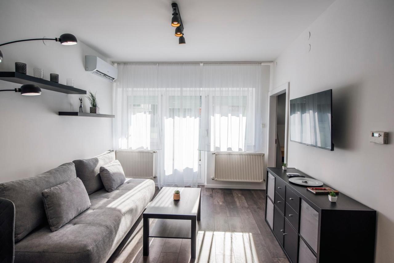 Apartamento Anavrin apartman- csendes lakás a belváros közepén Pécs Exterior foto