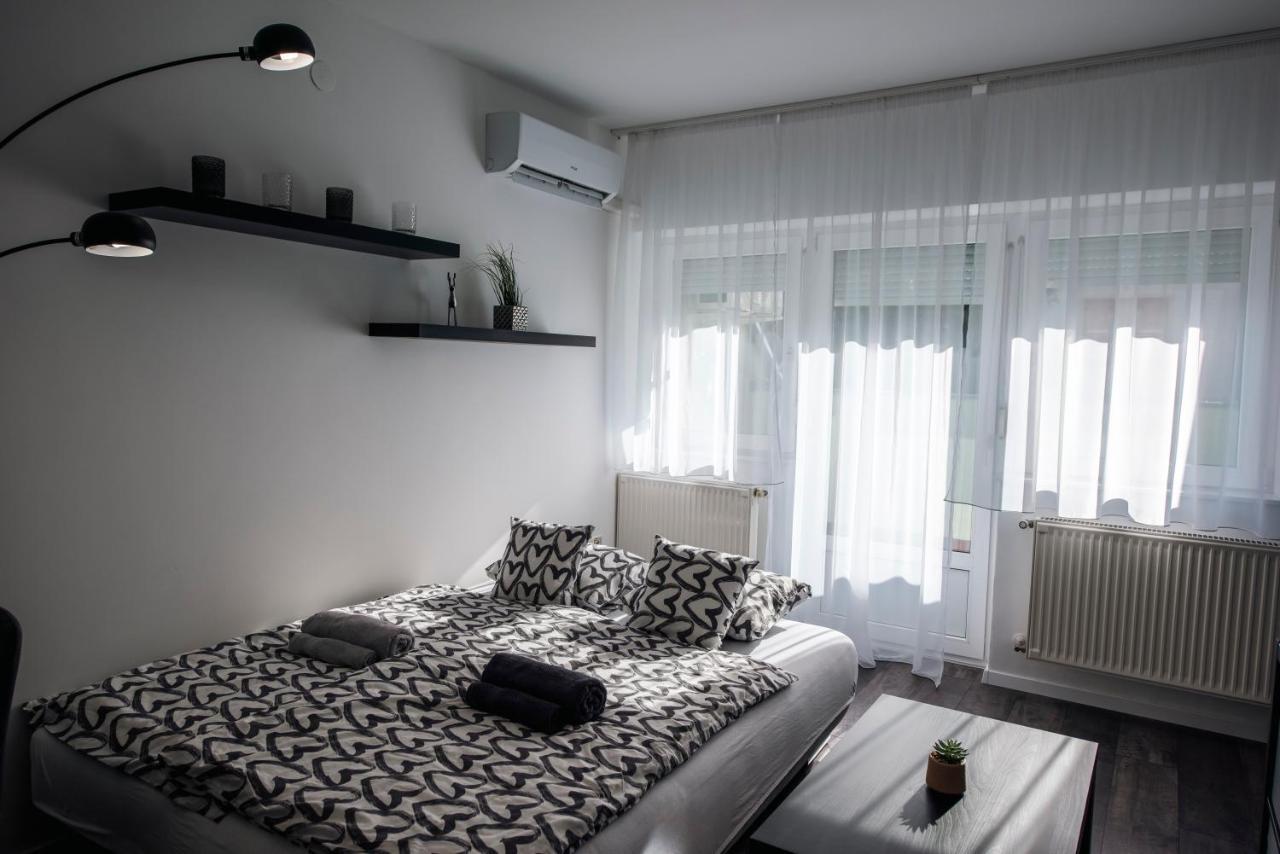 Apartamento Anavrin apartman- csendes lakás a belváros közepén Pécs Exterior foto