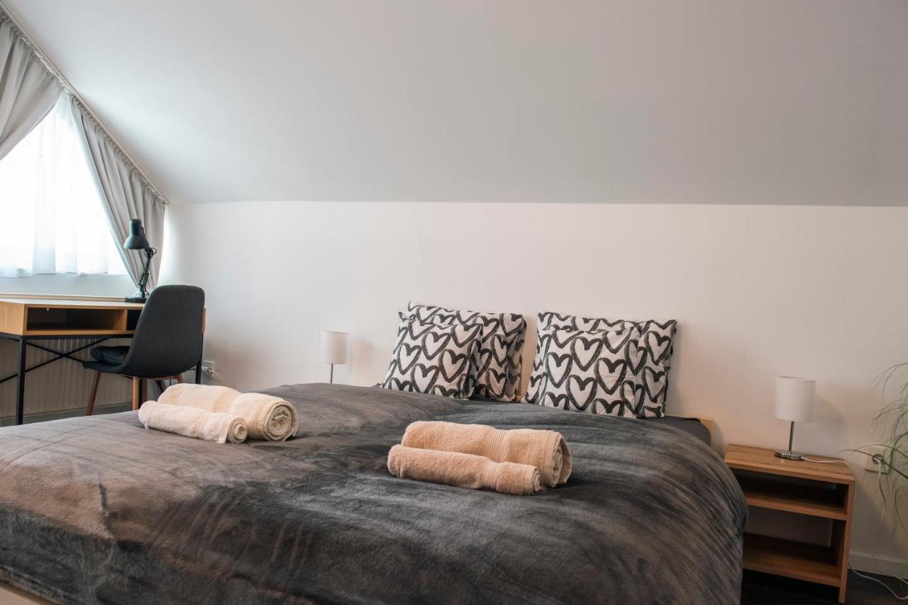 Apartamento Anavrin apartman- csendes lakás a belváros közepén Pécs Exterior foto